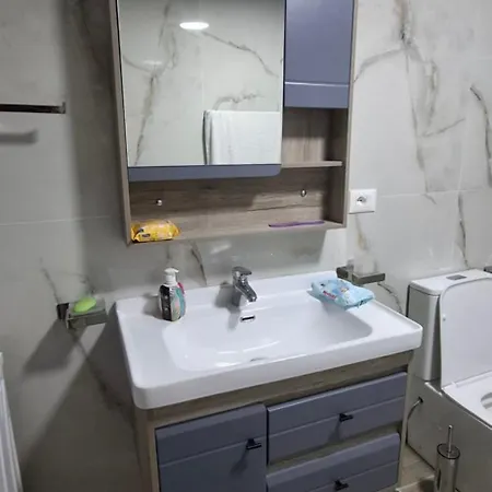 Oremari Apartamento *