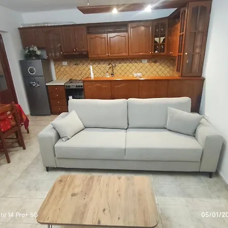 Διαμέρισμα Oremari